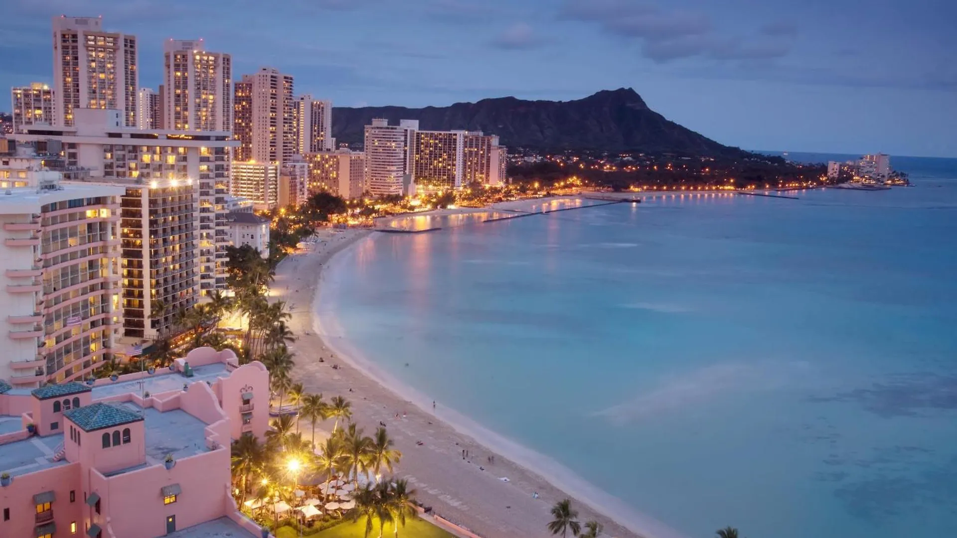 Sleek Oceanside Oasis 1-Bedroom Cs Condo Honolulu Apartment