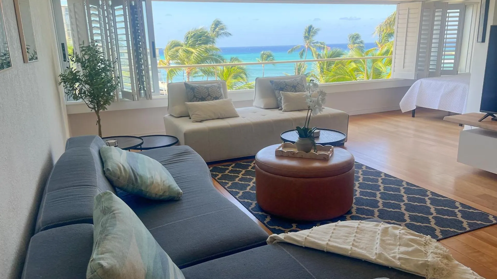 Apartment Sleek Oceanside Oasis 1-Bedroom Cs Condo Honolulu United States
